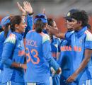 India chase historic series triumph against Australia