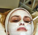 7 Top Natural Ingredients To Make Your Face Shine