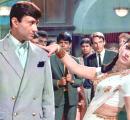 The Story Behind Chalte Chalte Mere Yeh Geet Yaad Rakhna