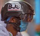 Ghaziabad car owner fined for not wearing helmet