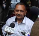 Lt Col Purohit welcomed with 'Jai Shri Ram' chants in Pune