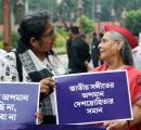 'Kya kar rahe hai aap': Jaya Bachchan loses temper at selfie-seeker