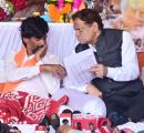 Maharashtra govt in huddle as Jarange's fast continues