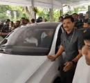 SEE: Eknath Shinde takes a Tesla test drive