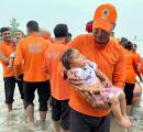 Baby Rescued From Punjab Floods