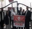 Delhi lawyers call off strike after police allow physical evidence
