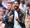 Man United Boss Slams Players, Apologises To Fans