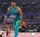 Sachin Emerges From Idol Neeraj Bhai's Shadow!