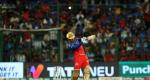 In Pictures - 5 in a row! RCB thrash DC to stay alive