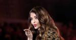 Who Is Aishwarya Blowing Kisses To?