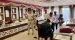 Burglars break into Delhi jewelry shop, flee with ornaments worth Rs 20 cr