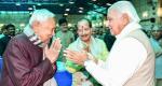 Doors open for you, says Lalu; Nitish smiles at offer