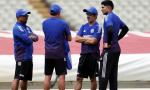 'Take a chill pill': Manjrekar blasts Gambhir