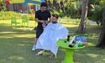Pant Stumps Fans With Outdoor Salon Pix