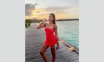 Like Ananya's Island Girl Look?