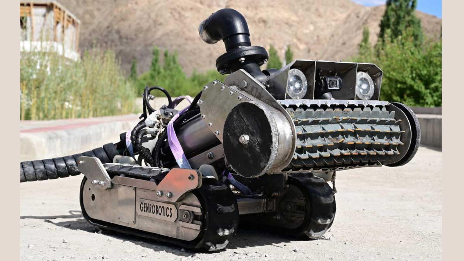 rediff.com - SHOBHA WARRIER - Must Read! Making Robots To Help Humanity