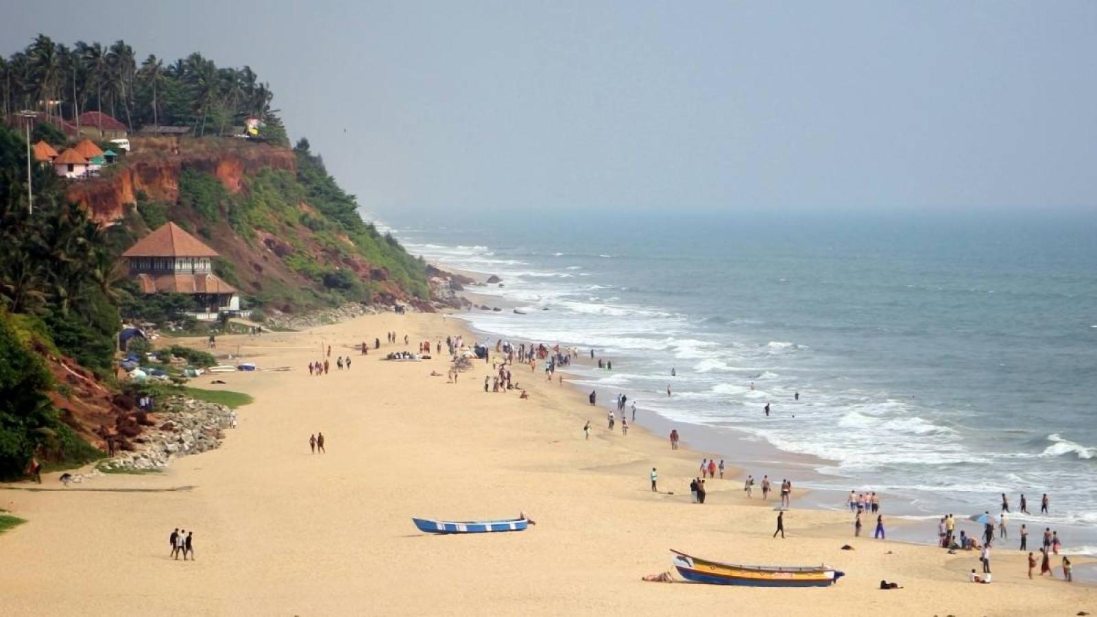 rediff.com - Sundar Sethuraman - Iran War Hits Kerala Tourism Hard