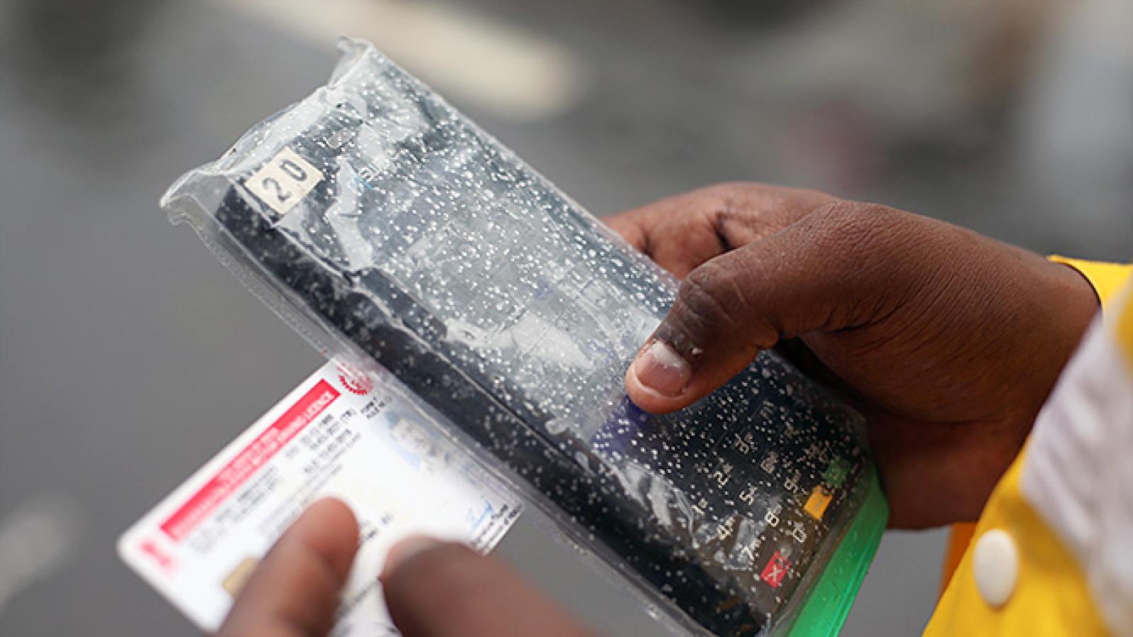 rediff.com - Nandita Malik - Fitness test fee for all 20-year-old motor vehicles hiked