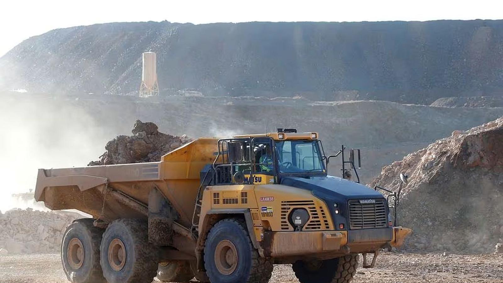 rediff.com - Text Feed - IIT Dhanbad Partners With University Of Pretoria For Mining Research
