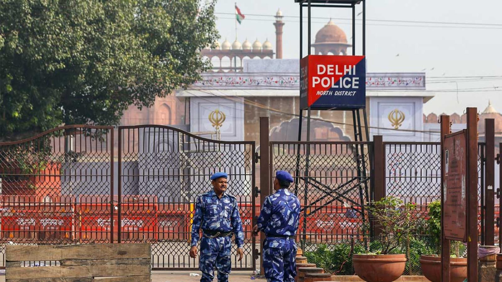 rediff.com - Akshara Srivastava - Tourism Faces Jolt After Delhi Blast