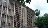 Base salary stagnates, but variable pay zooms at IITs