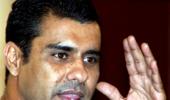 Pakistan can beat Aus on upcoming tour: Waqar