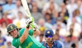 Unbeaten South Africa crush India