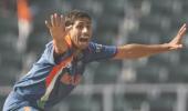 Nehra gets Grade B contract, Irfan demoted