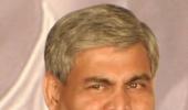 Shashank Manohar, non-playing captain