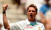 Steyn destroys India on rain-hit Day 1