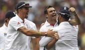 Images: England outpunch Aussies on Boxing day