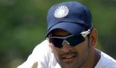 Disappointing end to Dhoni's unbeaten run