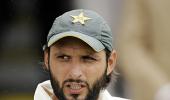 Afridi under fire for retiring from Test cricket