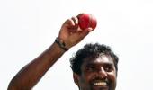 Murali signs off with 800 wkts; congratulate him