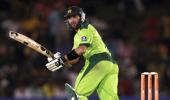 Afridi steers Pakistan to record-breaking win