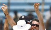 Swann on song as England thump Bangladesh