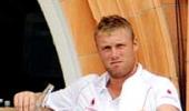 Flintoff retires from all forms of cricket