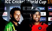 Dhoni or Ponting? Afridi picks the 'better captain'