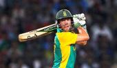 De Villiers guides Royal Challengers home