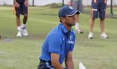 Dravid's inclusion indicates Indian team's crisis