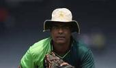 Pakistan coach Waqar quitting for medical reasons