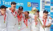 England take Test mace after 4-0 rout