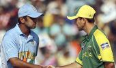 Ponting urged Dravid not to retire