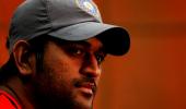 Modest Dhoni leads by example for expectant India