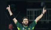 Afridi makes Pakistan look real threat