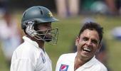 Rehman gives Pakistan advantage in first Test