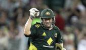 Hussey puts Australia 3-0 up at SCG