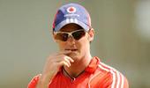 We want to make life difficult for Sachin: Strauss