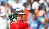 Poor umpiring in 1st ODI a case for DRS