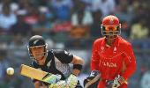 Brendon McCullum eases Kiwis into last 8